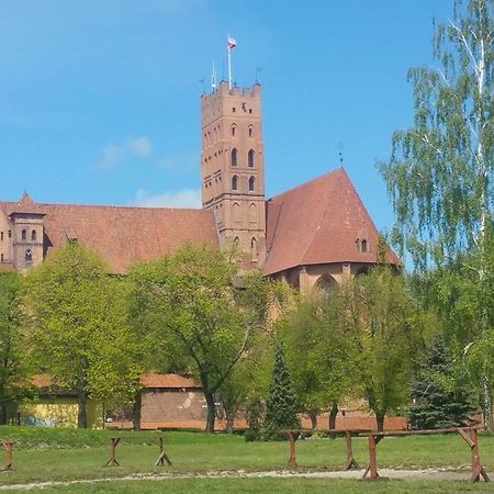 Noclegi Stare Miasto Malbork Exterior foto