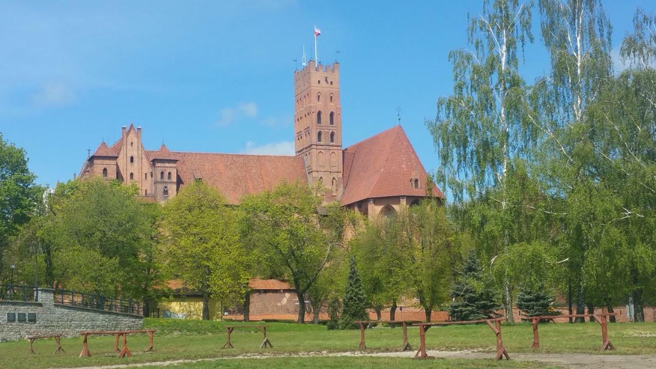Noclegi Stare Miasto Malbork Exterior foto