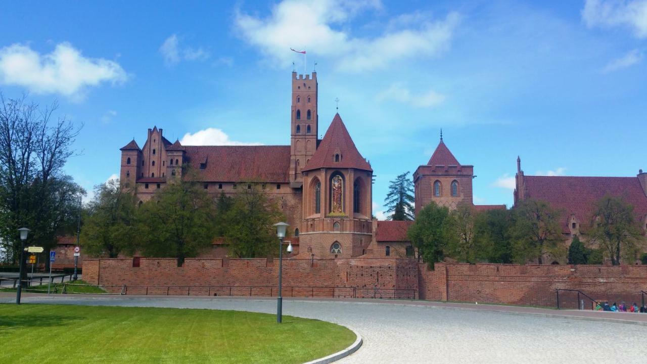 Noclegi Stare Miasto Malbork Exterior foto